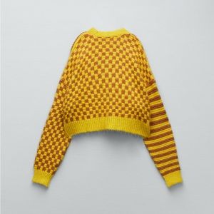 Loud yellow checkered sweater